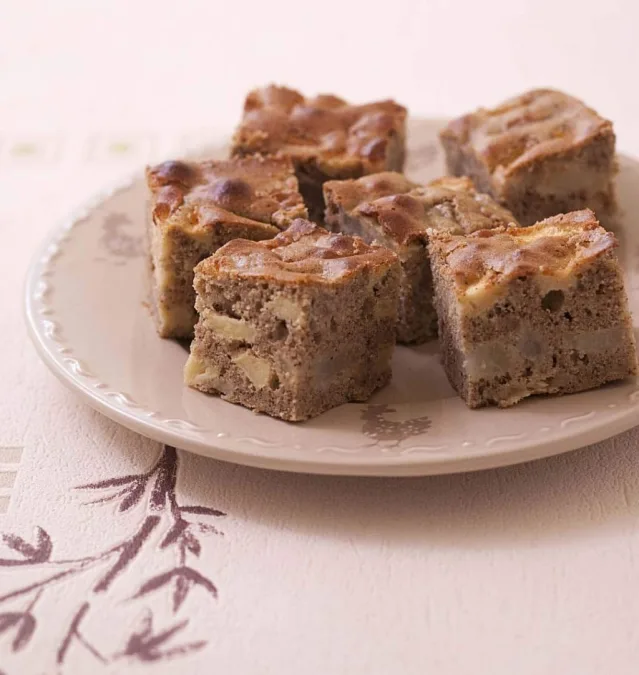 Cake à la Pomme et aux Galettes de Sarrasin